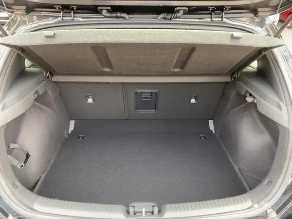 HYUNDAI I30 ADVANTAGE (13/15)