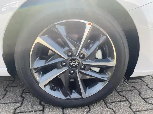 HYUNDAI I30 (7/15)