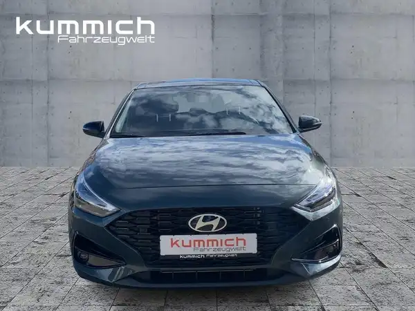 HYUNDAI I30 (2/15)