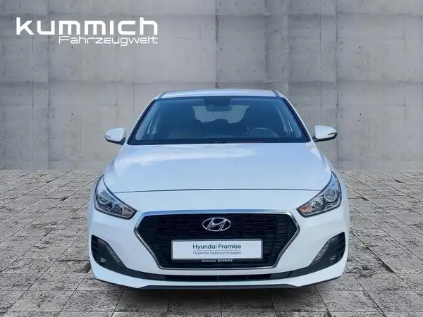 HYUNDAI I30 (2/15)