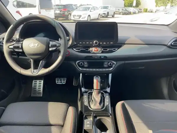 HYUNDAI I30 KOMBI (8/15)