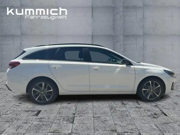 HYUNDAI I30 KOMBI ADVANTAGE (3/15)