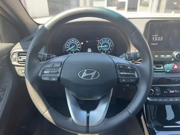 HYUNDAI I30 KOMBI ADVANTAGE (9/15)