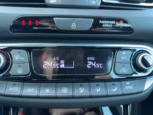 HYUNDAI I30 KOMBI ADVANTAGE (14/15)