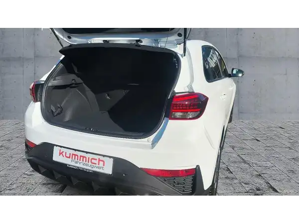 HYUNDAI I30 KOMBI ADVANTAGE (7/15)