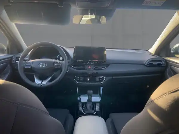 HYUNDAI I30 KOMBI ADVANTAGE (7/15)