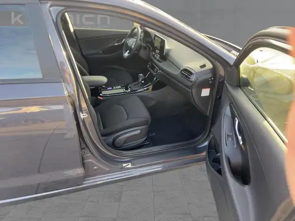 HYUNDAI I30 KOMBI ADVANTAGE (10/15)