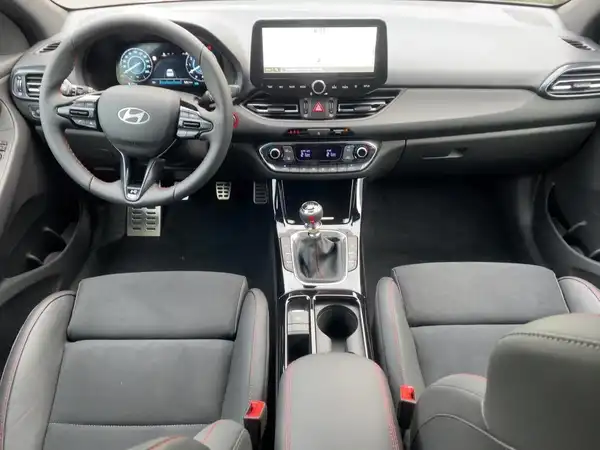 HYUNDAI I30 KOMBI N LINE (8/15)