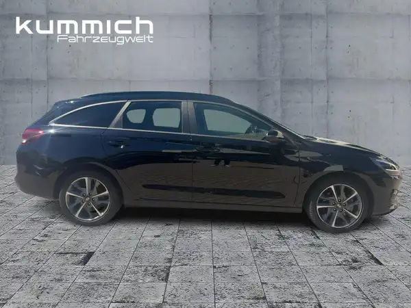 HYUNDAI I30 KOMBI ADVANTAGE (3/15)