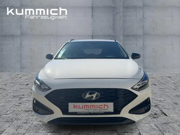 HYUNDAI I30 KOMBI ADVANTAGE (2/15)