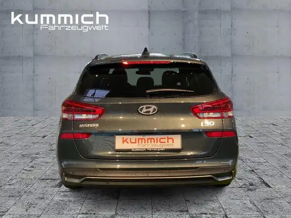 HYUNDAI I30 KOMBI ADVANTAGE (5/14)