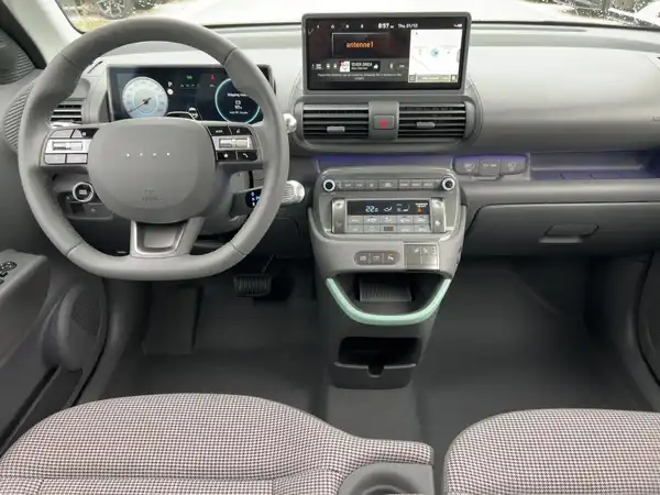 HYUNDAI INSTER (8/15)