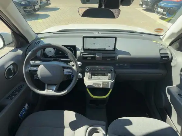 HYUNDAI INSTER CROSS (8/14)