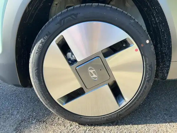 HYUNDAI INSTER (7/15)