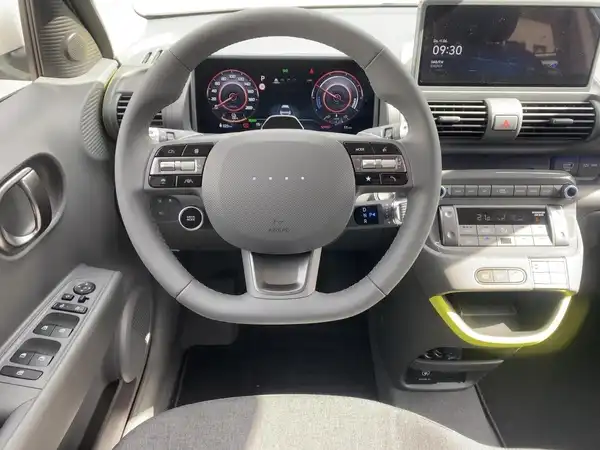 HYUNDAI INSTER CROSS (9/15)