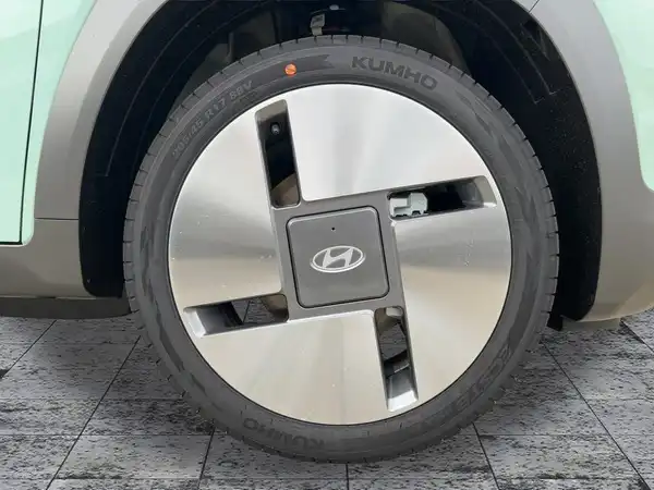 HYUNDAI INSTER (7/15)