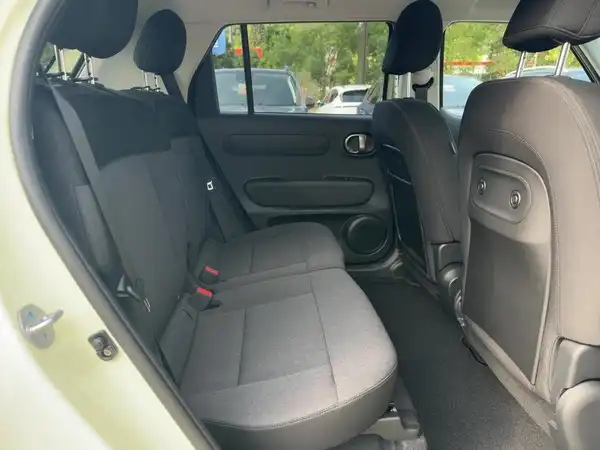 HYUNDAI INSTER PRIME (12/15)