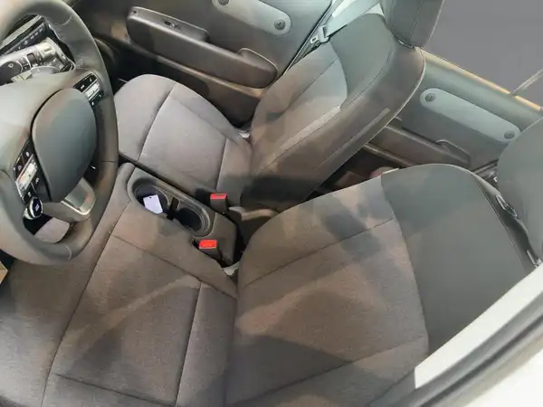 HYUNDAI INSTER SELECT (11/14)