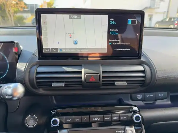 HYUNDAI INSTER PRIME (10/15)