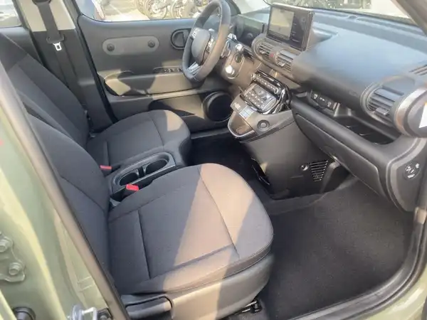 HYUNDAI INSTER SELECT (11/15)