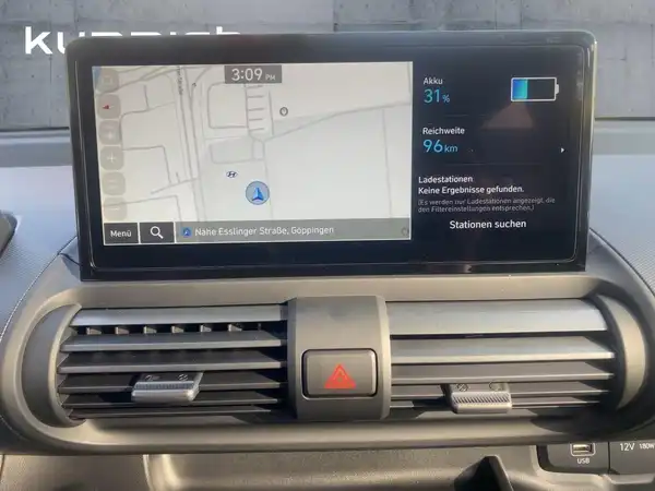 HYUNDAI INSTER SELECT (10/15)