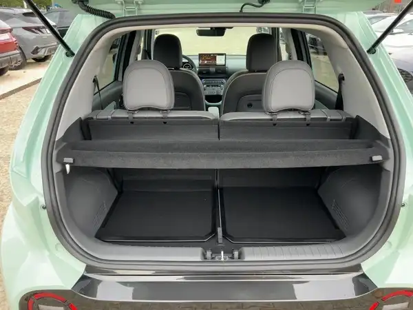 HYUNDAI INSTER (13/15)