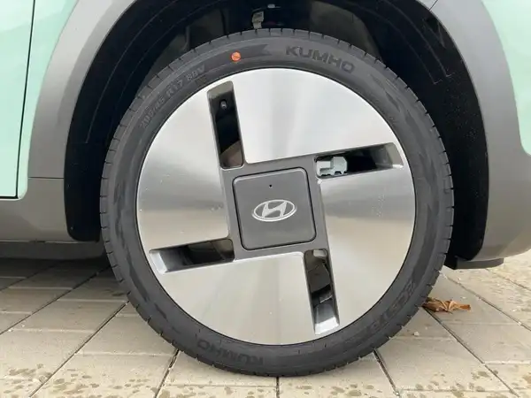 HYUNDAI INSTER (7/15)