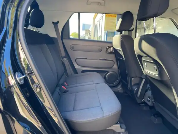 HYUNDAI INSTER PRIME (12/15)