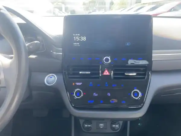 HYUNDAI IONIQ (10/15)