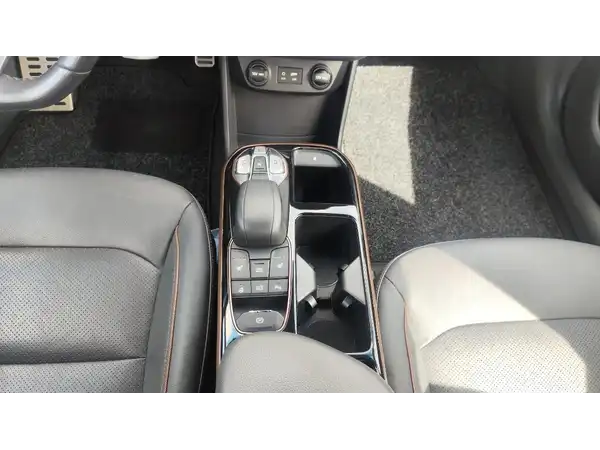 HYUNDAI IONIQ (12/15)