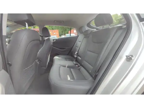 HYUNDAI IONIQ (13/15)