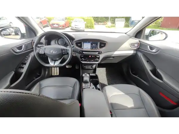 HYUNDAI IONIQ (8/15)