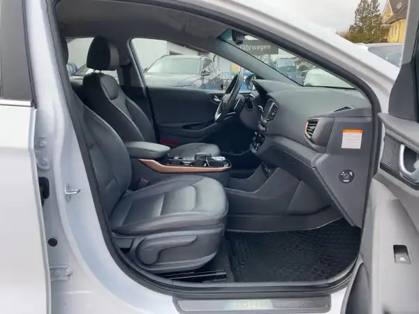 HYUNDAI IONIQ (11/15)