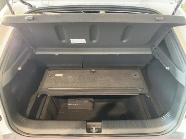 HYUNDAI IONIQ (13/15)