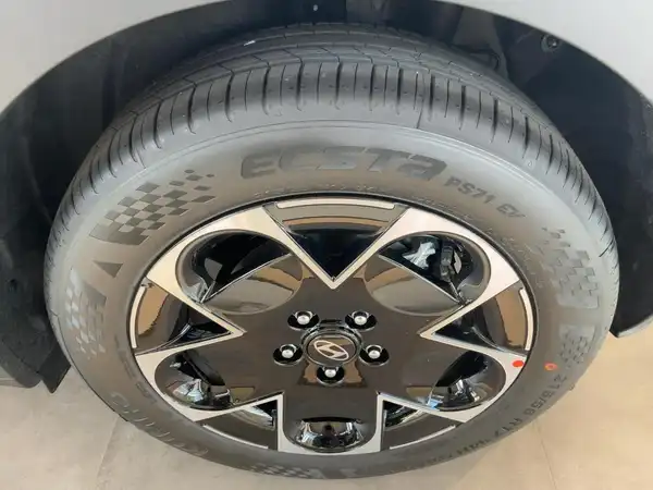 HYUNDAI IONIQ (7/15)
