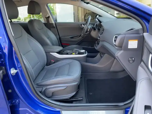 HYUNDAI IONIQ (11/15)