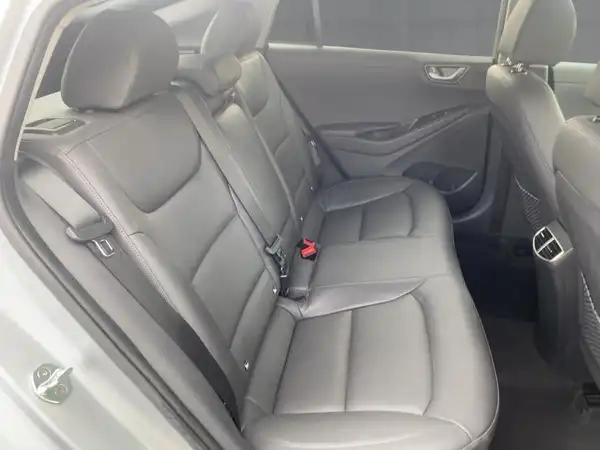 HYUNDAI IONIQ (12/15)