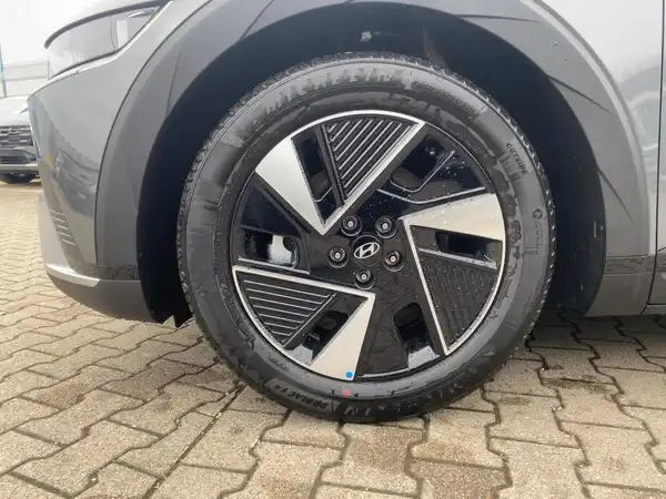 HYUNDAI IONIQ 5 CENTRIQ (7/15)