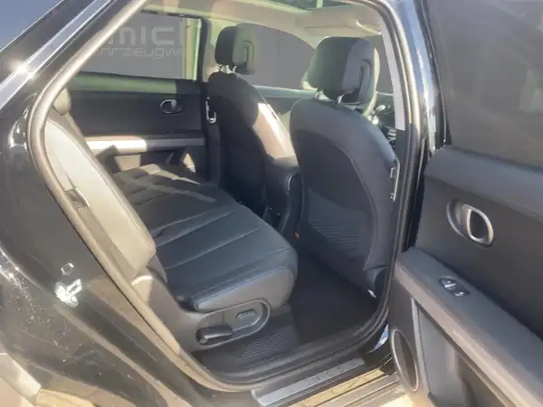 HYUNDAI IONIQ 5 UNIQ (12/15)