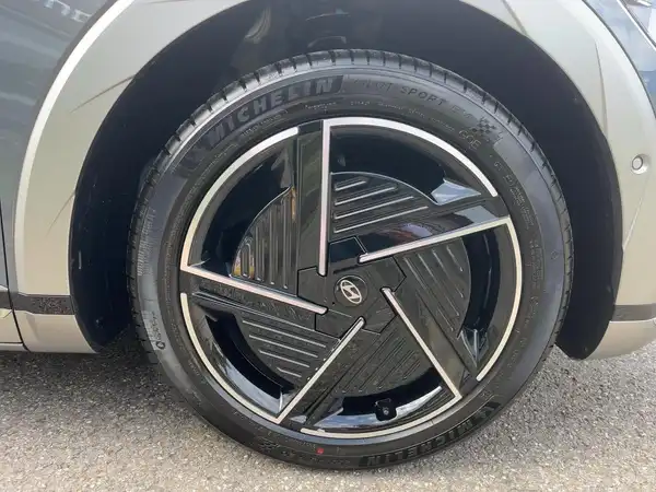 HYUNDAI IONIQ 5 UNIQ 20 (7/15)