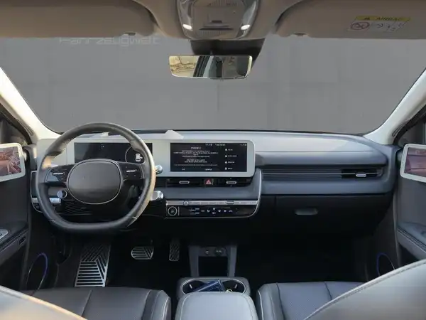 HYUNDAI IONIQ 5 UNIQ (8/15)