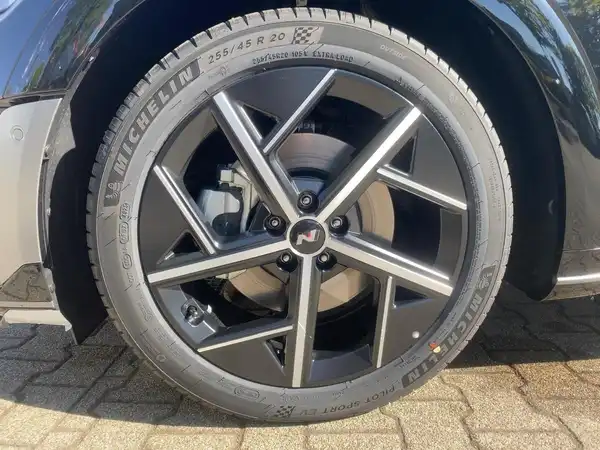 HYUNDAI IONIQ 5 N LINE X (7/15)