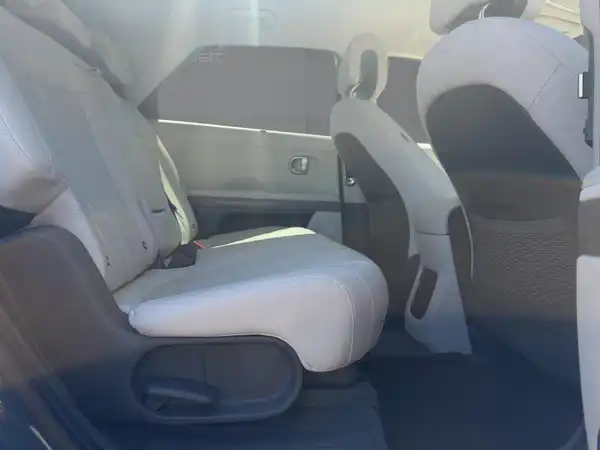HYUNDAI IONIQ 5 UNIQ (12/15)