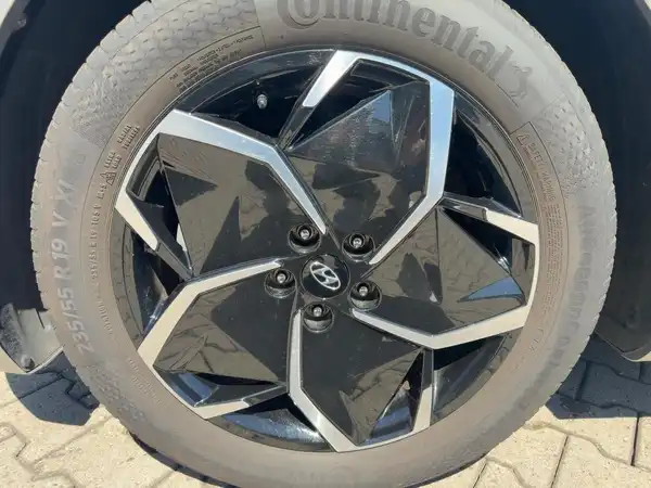 HYUNDAI IONIQ 5 UNIQ (7/15)