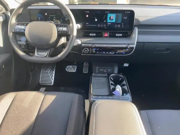 HYUNDAI IONIQ 5 CENTRIQ (8/15)