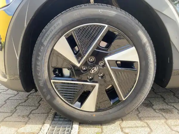 HYUNDAI IONIQ 5 CENTRIQ (7/15)
