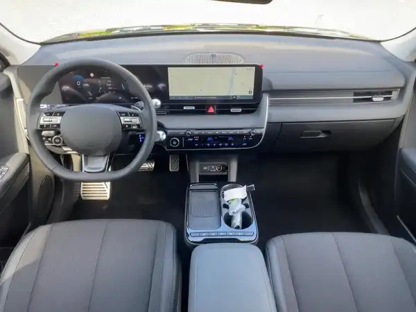 HYUNDAI IONIQ 5 CENTRIQ (8/15)