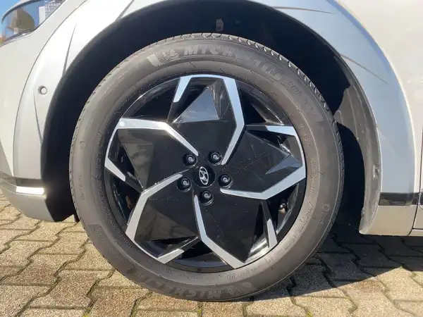 HYUNDAI IONIQ 5 UNIQ (7/15)