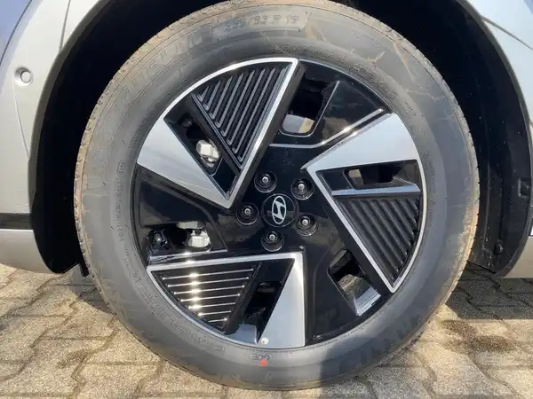 HYUNDAI IONIQ 5 CENTRIQ (7/15)