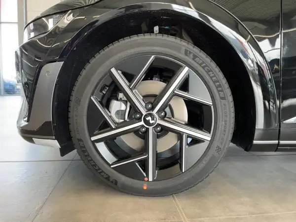 HYUNDAI IONIQ 5 N (7/15)